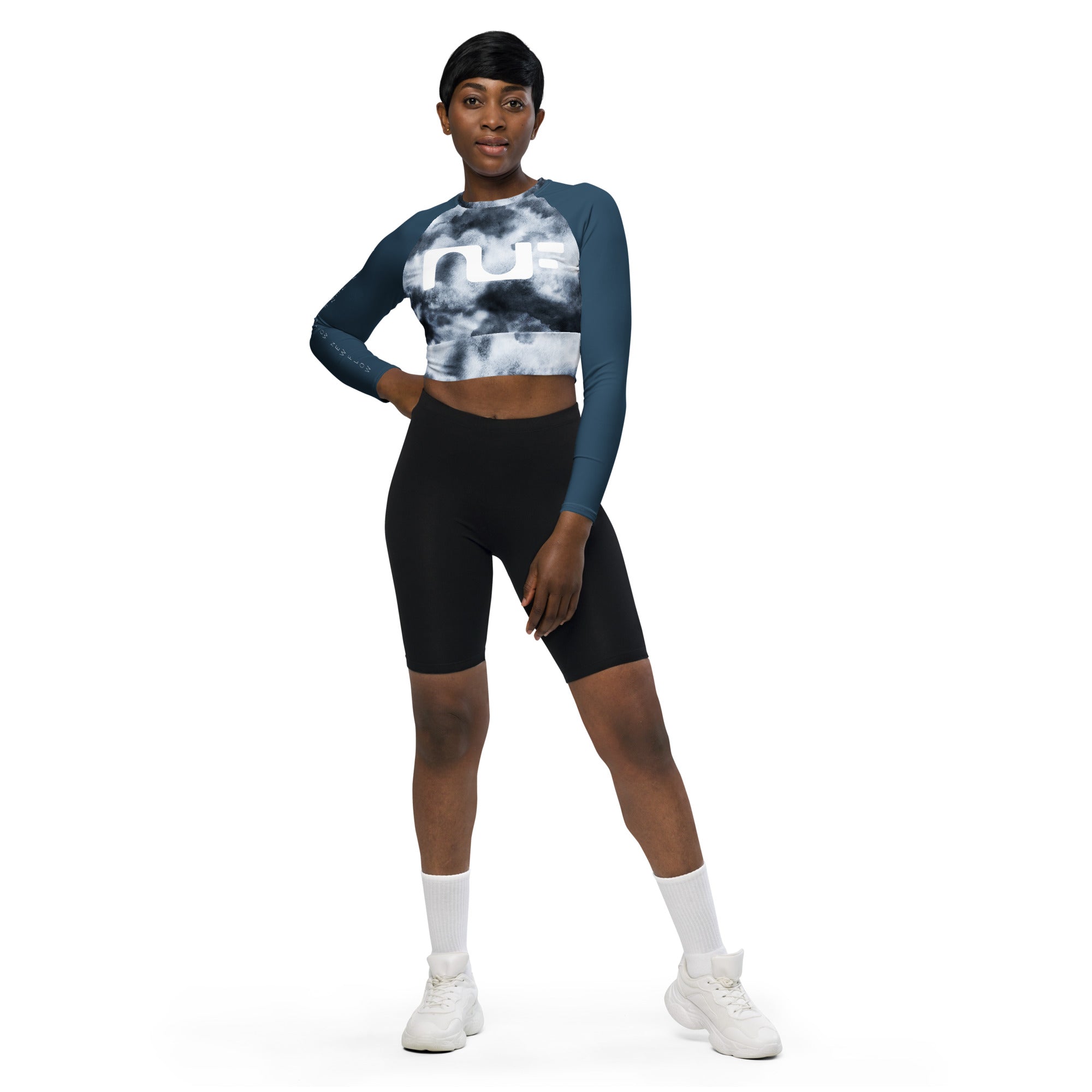 WOMEN'S RECYCLED LONG-SLEEVE CROP TOP – CLOUD